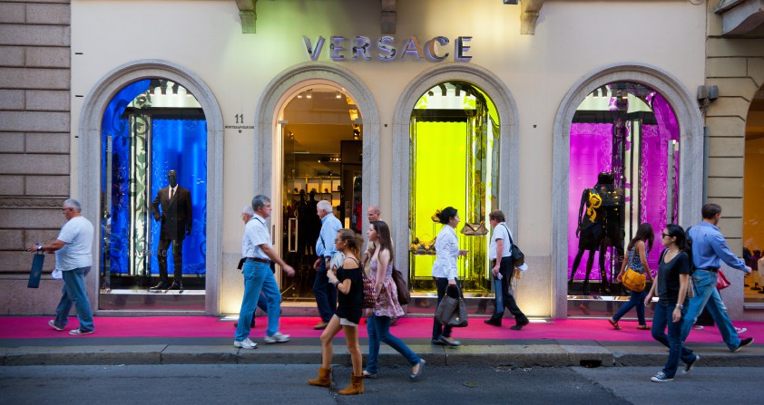 Milan-Italy-Travel-Guide-Versace-Store-Via-Montenapoleone-Milan-Italy